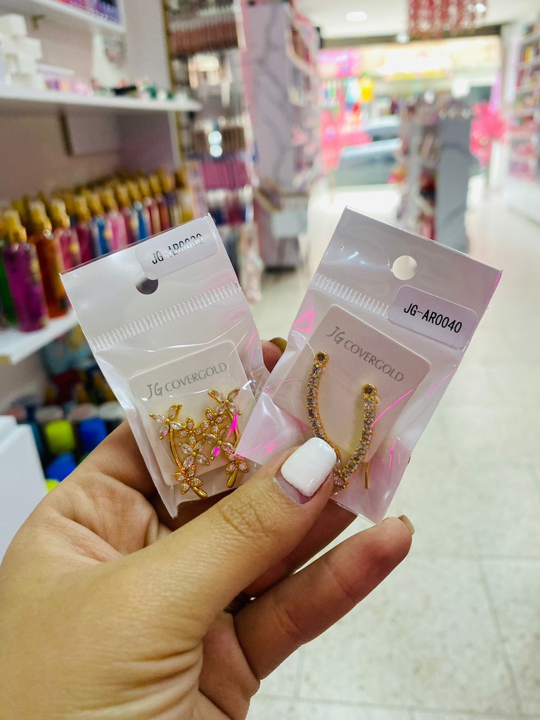 ARETES ORO GORFIELD